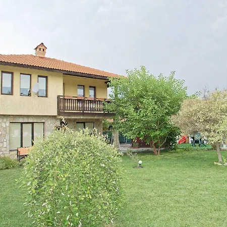 Hotel Paradise Obrochishte