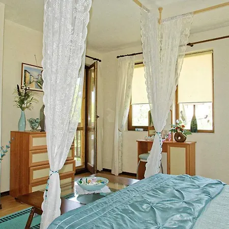 Paradise Hotel