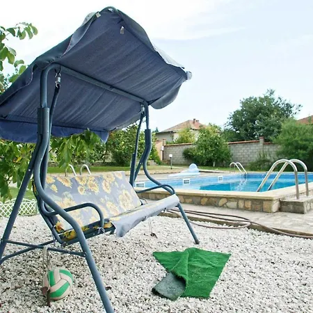 Paradise Hotel Obrochishte